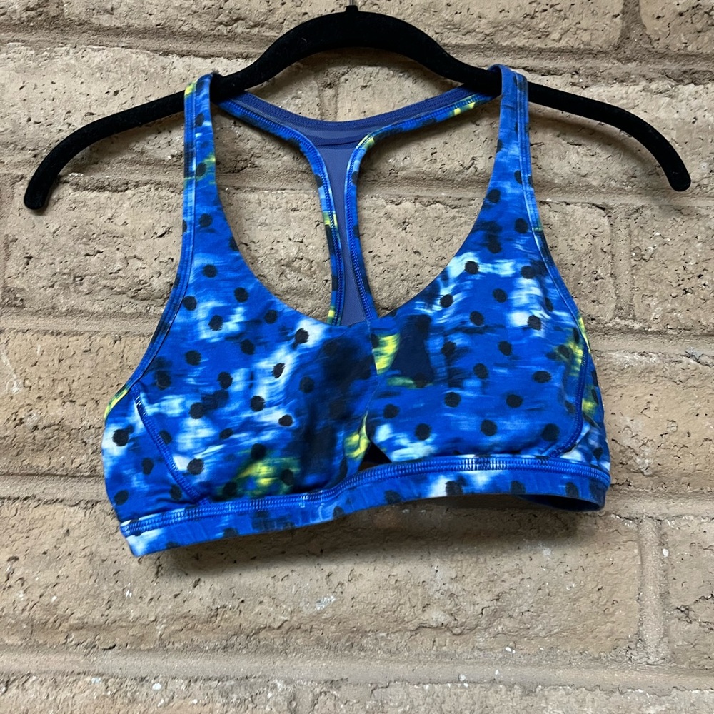 Lulu lemon Sports Bra size 6